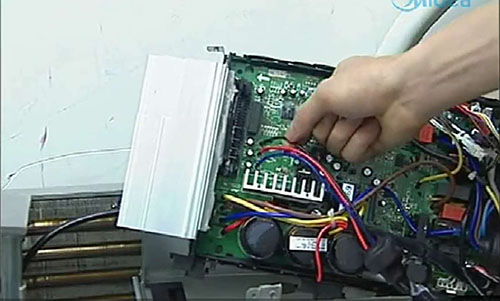 修文美的空调电话是多少